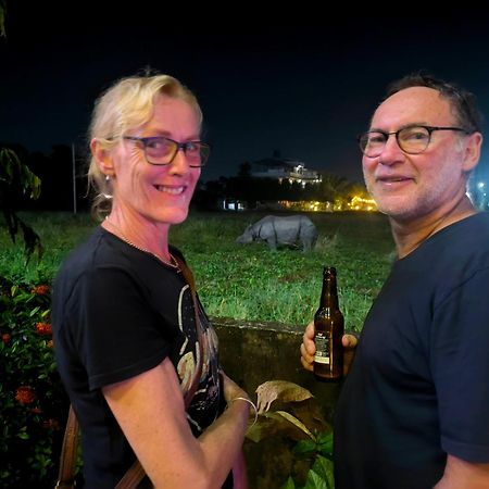 Hotel National Park- A Peaceful Family Home Where You Can Stay Peace And Enjoy And Organize The Wildlife Safari Chitwan Exterior photo