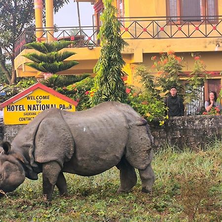 Hotel National Park- A Peaceful Family Home Where You Can Stay Peace And Enjoy And Organize The Wildlife Safari Chitwan Exterior photo